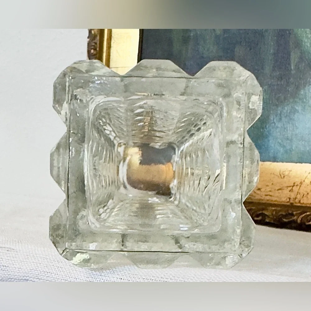 Faceted Diamond Cut Studded Crystal Bud Vase